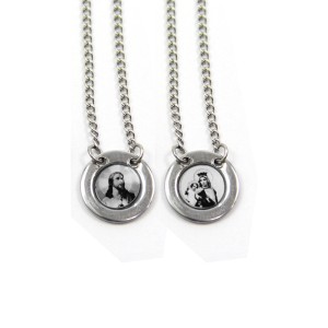 ES43081 - Escapulário N. Sra. Do Carmo Aço Inox - 61,2x1,2cm (R019)