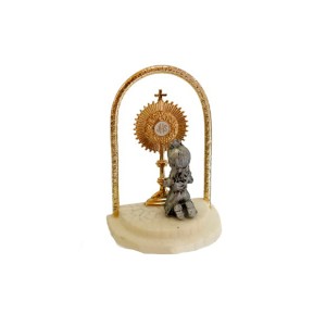 PD112111 - Pedestal Lembrança Primeira Eucaristia c/ Ostensório Menina - 4,5x6cm